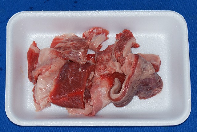 冷蔵 厳選国産黒毛和牛すじ肉１ｋｇ真空パック　※引き筋、カッパ肉等