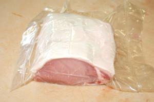 ｱﾒﾘｶ産 冷蔵　豚ロース　約1kgブロック量り売り  　95円/100g（税込）